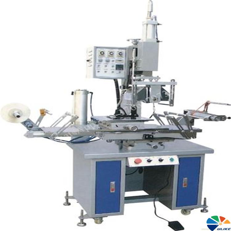 Heat printing machine for taper surface conical surface product